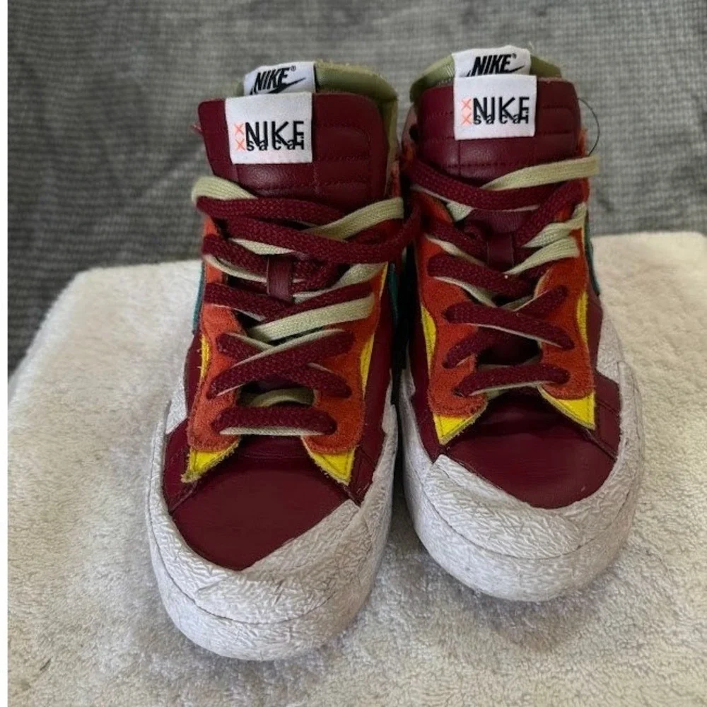 Kaws Sacai Nike Blazer Low Team Red Hot Lava Blue DM7901-600 Mens Sneakers 7.5